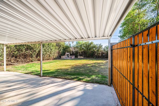 3919 N 19TH Street, Phoenix, AZ 85016