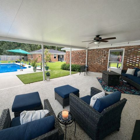 2026 Ellis Lane, Blackshear, GA 31516