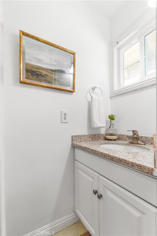 702 E Cumberland, Orange, CA 92865