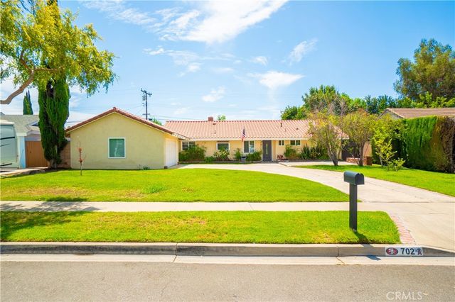 702 E Cumberland, Orange, CA 92865