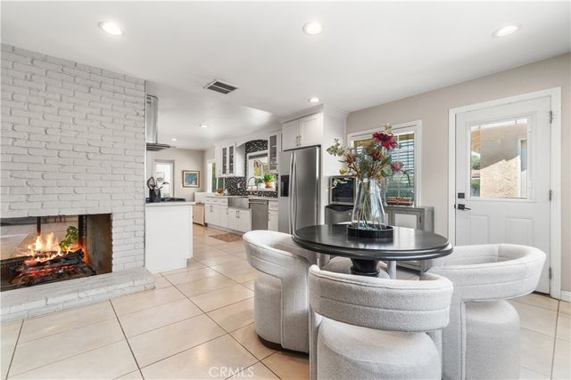 702 E Cumberland, Orange, CA 92865