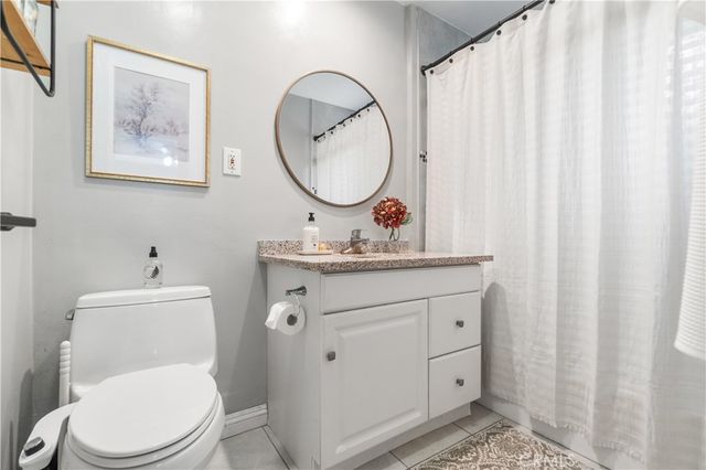 702 E Cumberland, Orange, CA 92865