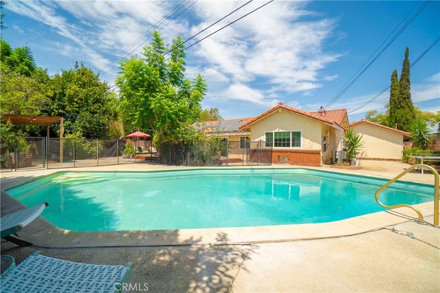 702 E Cumberland, Orange, CA 92865