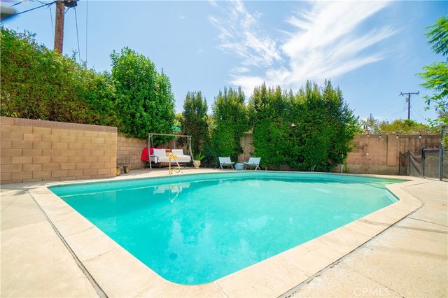 702 E Cumberland, Orange, CA 92865