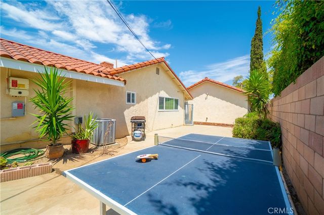 702 E Cumberland, Orange, CA 92865