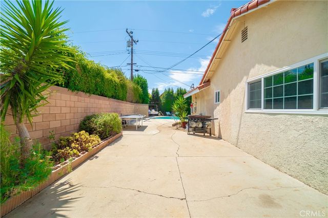 702 E Cumberland, Orange, CA 92865
