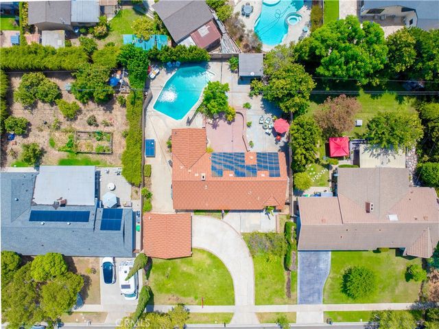 702 E Cumberland, Orange, CA 92865