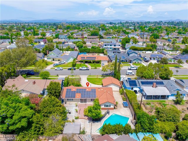 702 E Cumberland, Orange, CA 92865