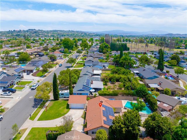702 E Cumberland, Orange, CA 92865