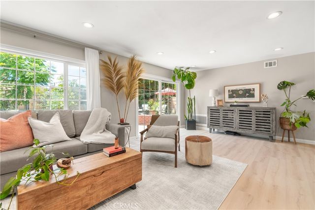 702 E Cumberland, Orange, CA 92865