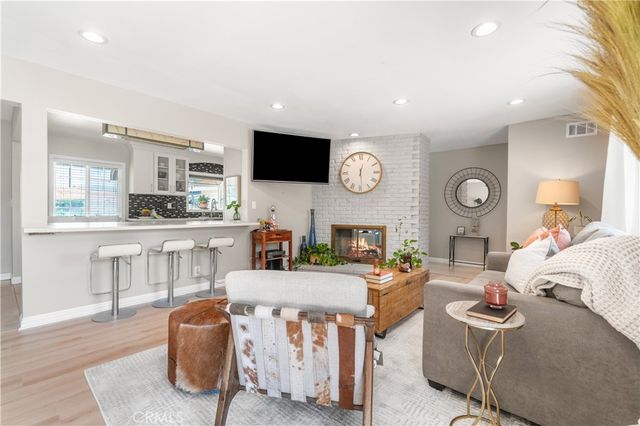 702 E Cumberland, Orange, CA 92865