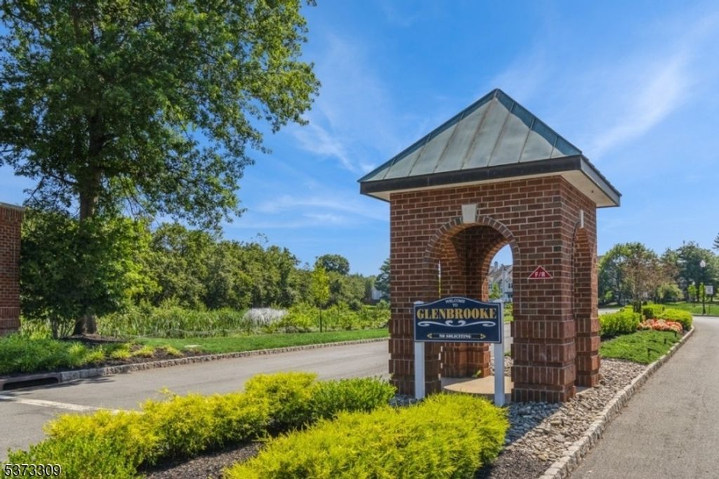 311 Strull Ct, Bridgewater Twp., NJ 08807
