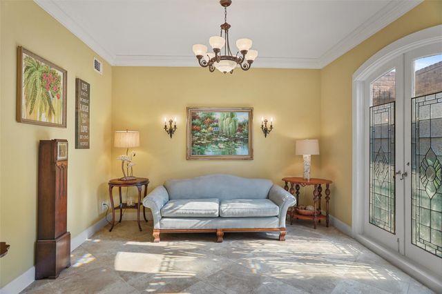 5 Harbor Lane, Kemah, TX 77565