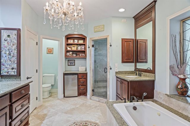 5 Harbor Lane, Kemah, TX 77565