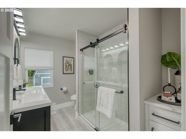 3585 Se OLSEN St, Milwaukie, OR 97222