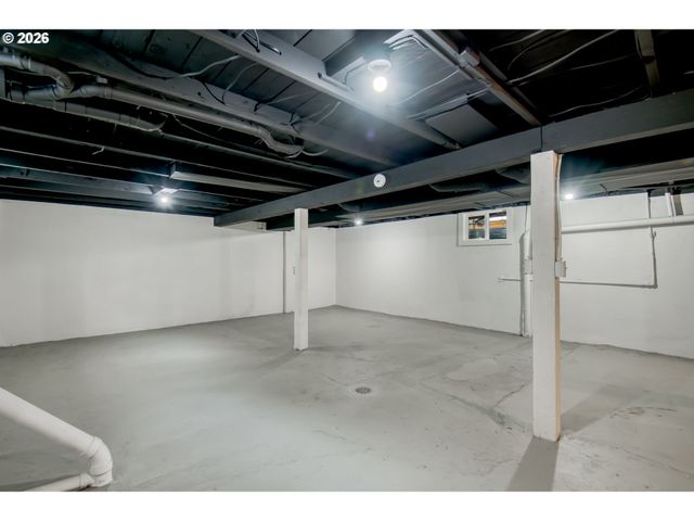 3585 Se OLSEN St, Milwaukie, OR 97222