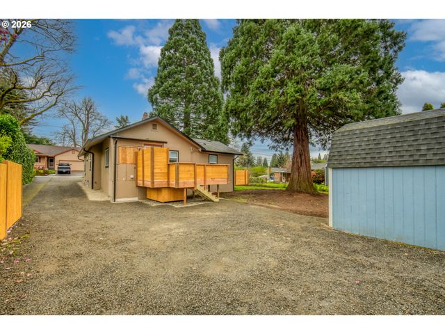 3585 Se OLSEN St, Milwaukie, OR 97222