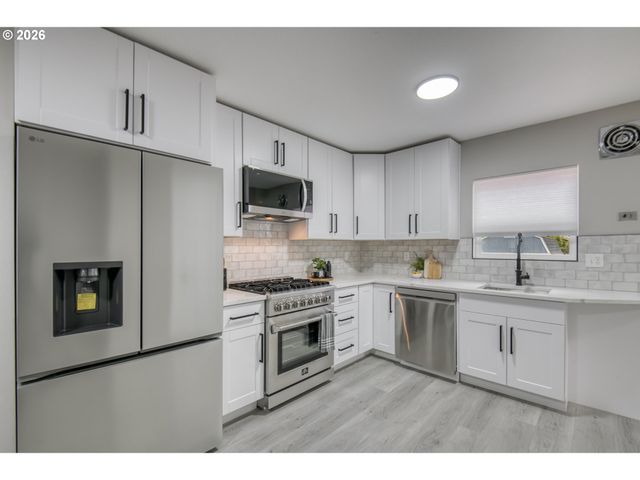 3585 Se OLSEN St, Milwaukie, OR 97222