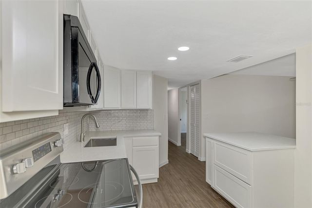 5026 WATER OAK DRIVE 102, Bradenton, FL 34207