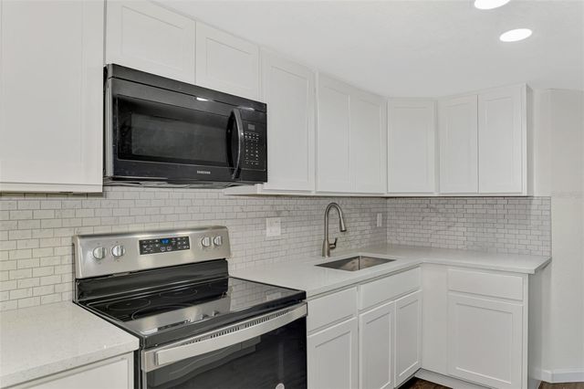 5026 WATER OAK DRIVE 102, Bradenton, FL 34207