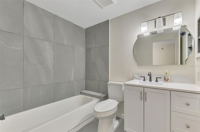 5026 WATER OAK DRIVE 102, Bradenton, FL 34207