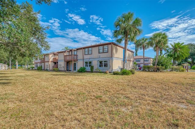 5026 WATER OAK DRIVE 102, Bradenton, FL 34207