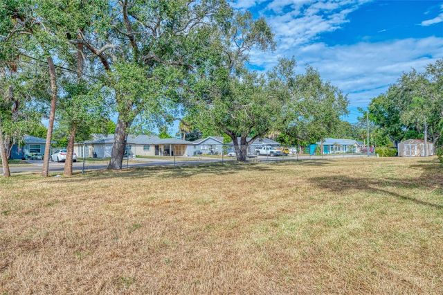 5026 WATER OAK DRIVE 102, Bradenton, FL 34207