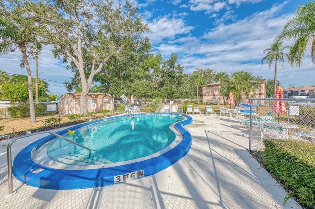 5026 WATER OAK DRIVE 102, Bradenton, FL 34207