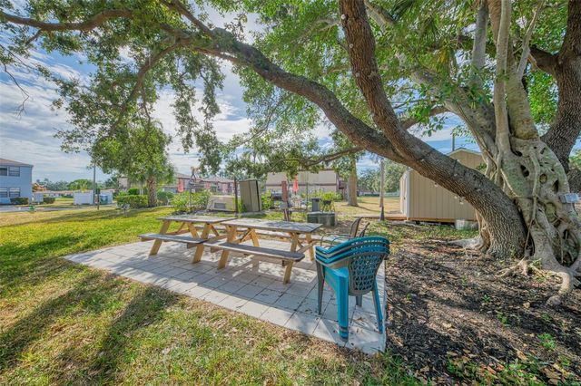 5026 WATER OAK DRIVE 102, Bradenton, FL 34207