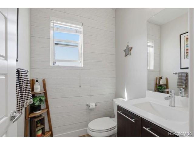 3349 Cranston Cir, Highlands Ranch, CO 80126