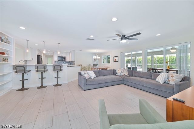 8719 Crest LN, Fort Myers, FL 33907