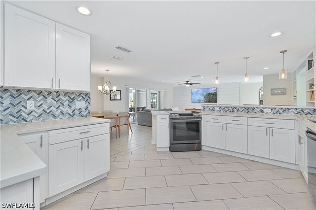 8719 Crest LN, Fort Myers, FL 33907