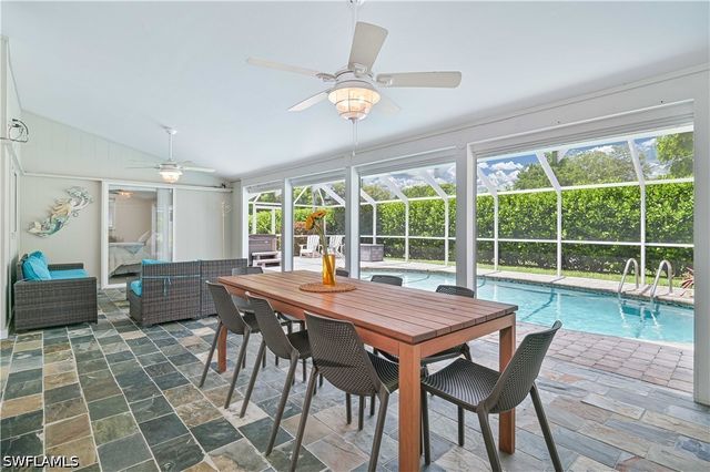 8719 Crest LN, Fort Myers, FL 33907