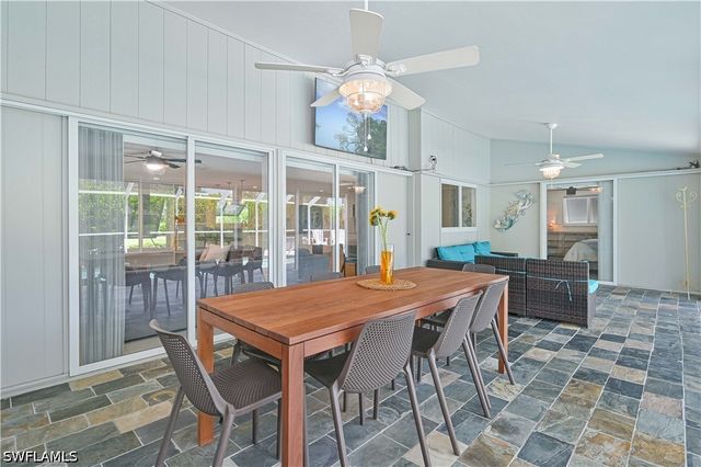 8719 Crest LN, Fort Myers, FL 33907