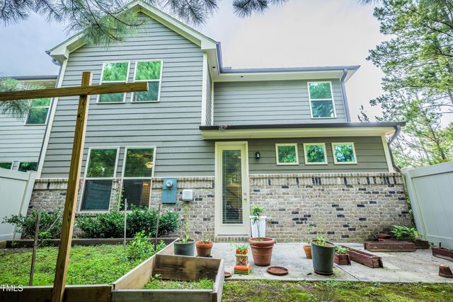 411 Alamosa Place, Cary, NC 27519