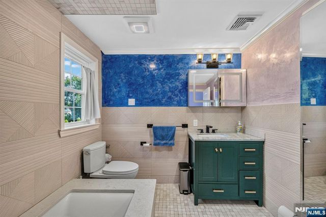 131 S Van Dien Avenue, Ridgewood, NJ 07450