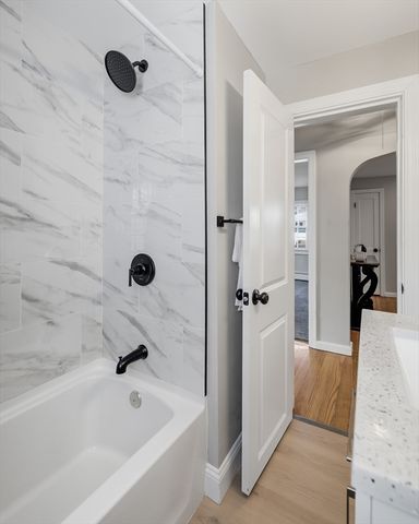 23 Sterling St, Chicopee, MA 01020