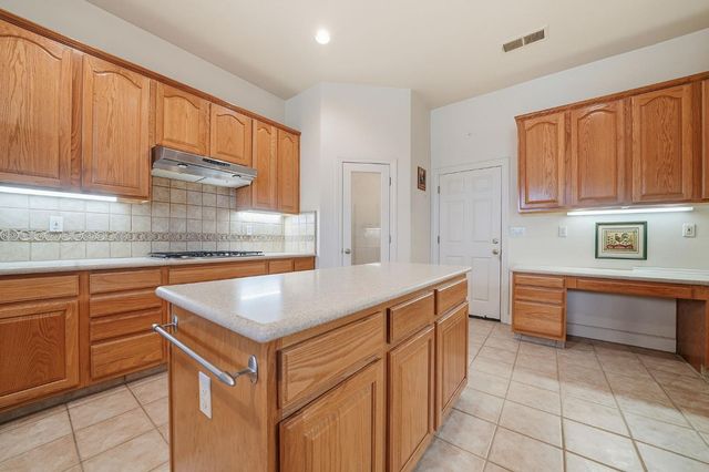 719 Shakeley Ln, Ione, CA 95640