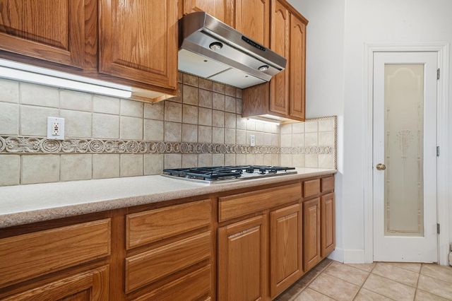 719 Shakeley Ln, Ione, CA 95640