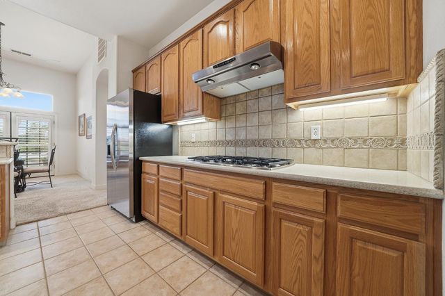 719 Shakeley Ln, Ione, CA 95640