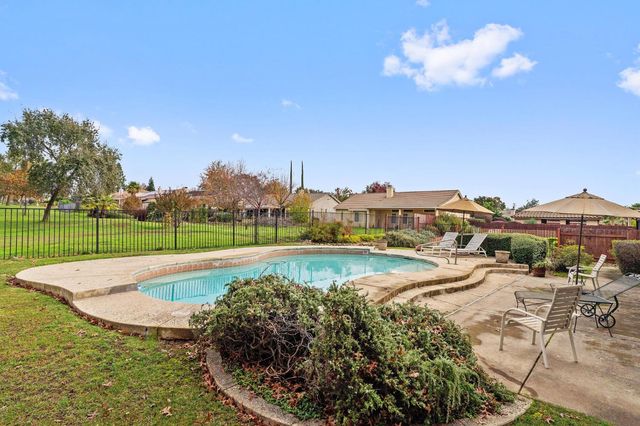 719 Shakeley Ln, Ione, CA 95640