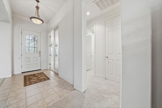 719 Shakeley Ln, Ione, CA 95640