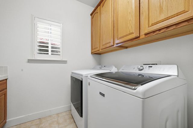 719 Shakeley Ln, Ione, CA 95640