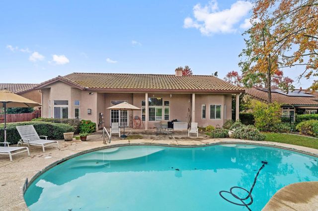 719 Shakeley Ln, Ione, CA 95640