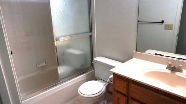 9 Graywood Ct, Sacramento, CA 95823