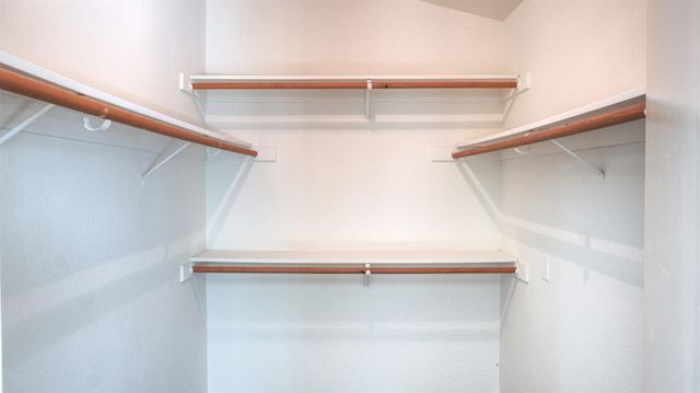 9 Graywood Ct, Sacramento, CA 95823