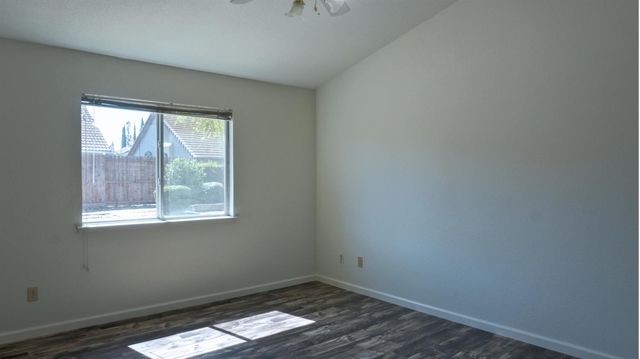 9 Graywood Ct, Sacramento, CA 95823