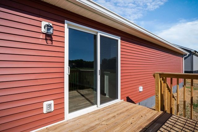 14305 Old Kentucky Rd, Walling, TN 38587