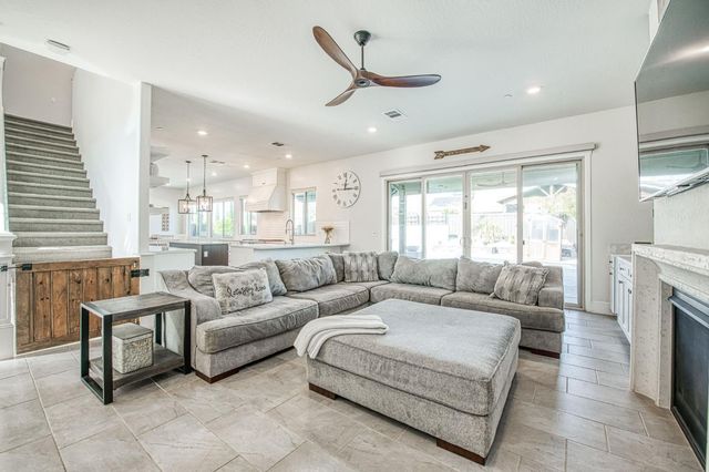 2468 E Kynzlee Avenue, Fresno, CA 93730