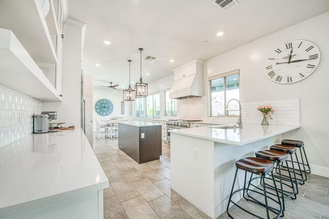 2468 E Kynzlee Avenue, Fresno, CA 93730